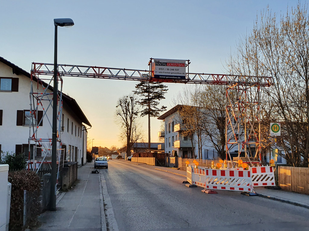 Errichtung einer Kabelbrücke in Miesbach